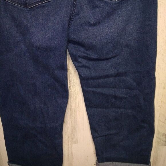 Levi's Perfectly Slimming 512 Cutoff Raw Hem Size 14 31x25 - Picture 9 of 9